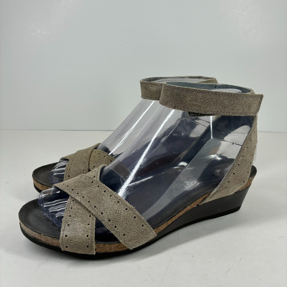 Naot Wand Women's US 5/36 Speckled Beige Combo Ankle Strap Wedge Comfort Sandals